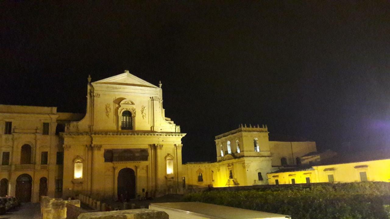 Villa Midolo Lido di Noto Exteriör bild